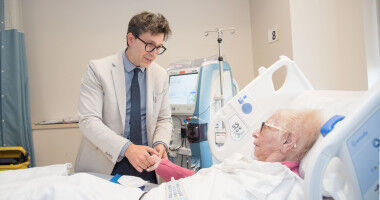 Clinical trial could help people with kidney failure live longer